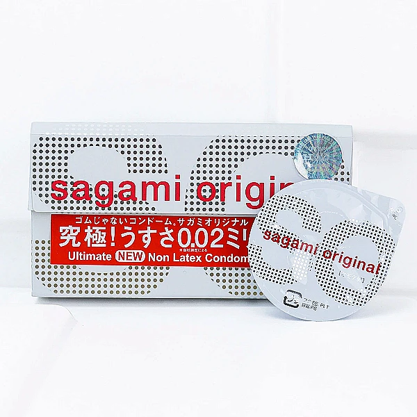 Bao Cao Su Sagami Original 0.02 Non-Latex siêu mỏng mang đến cảm giác chân thật